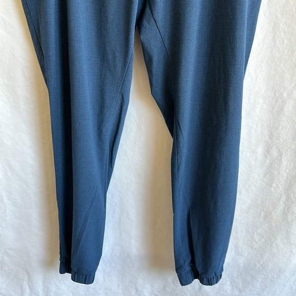 Adidas medium blue lightweight HEAT.RDY joggers, size XL - Picture 3 of 10